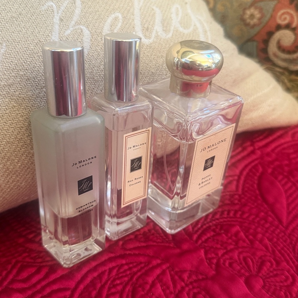 Jo Malone Fragrance Collection with Silver Accents - Picture 2 of 3